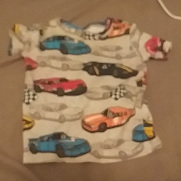 T-shirts - Picture 5 of 6